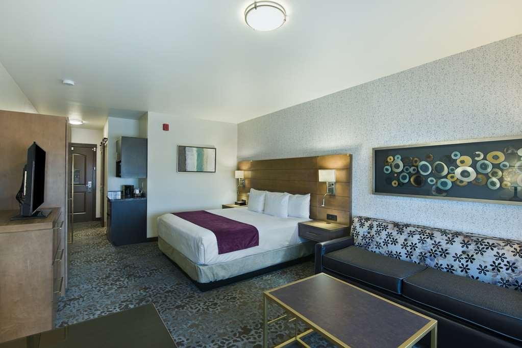 Oxford Suites Sonoma - Ронерт-Парк Номер фото