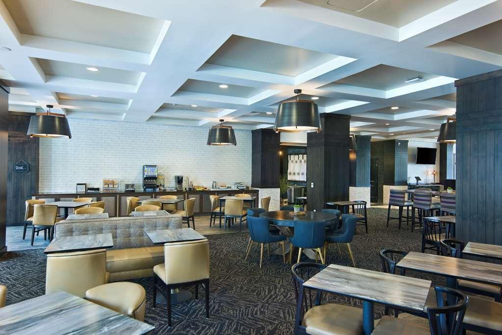 Oxford Suites Sonoma - Ронерт-Парк Ресторан фото